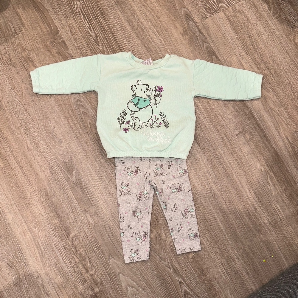 Disney Winnie the Pooh Baby Girls Outfit 9-12 months